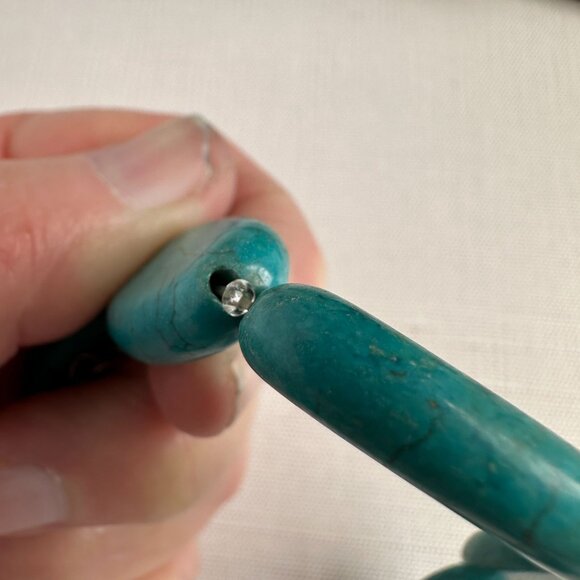 Dyed Magnesite Turquoise Bead Necklace - Picture 12 of 12